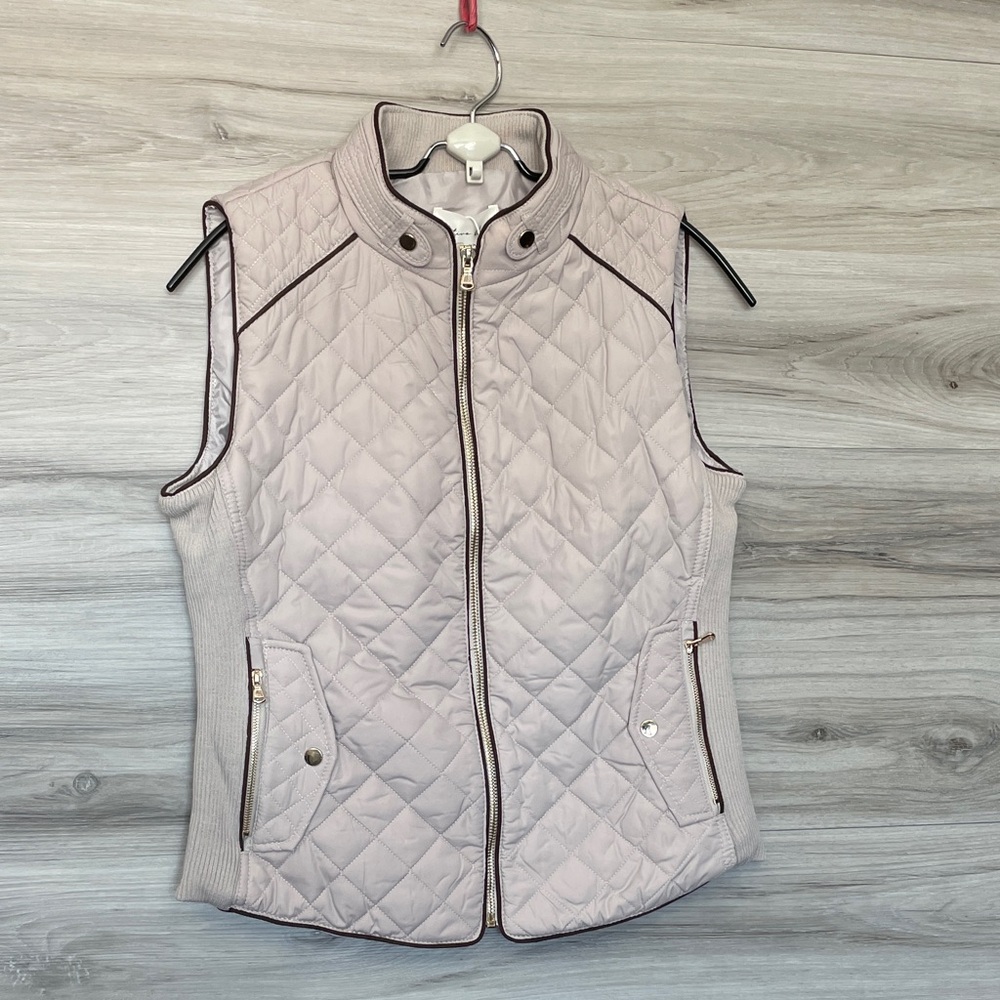 NWT- Active USA Women's Quilted Vest with Suede Piping, Pale Taupe